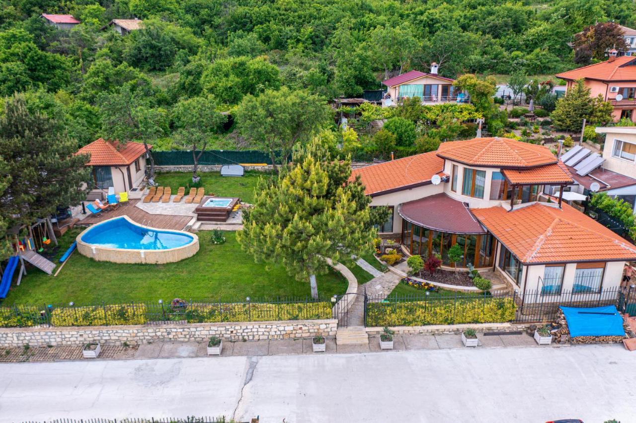 Sunny House Izgrev Βίλα Μπαλτσίκ Εξωτερικό φωτογραφία