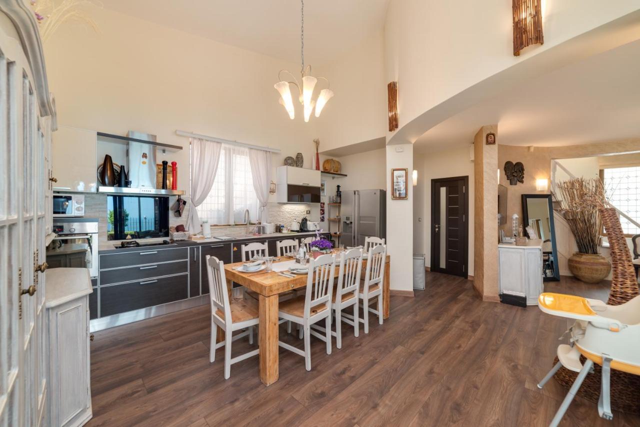 Sunny House Izgrev Βίλα Μπαλτσίκ Εξωτερικό φωτογραφία