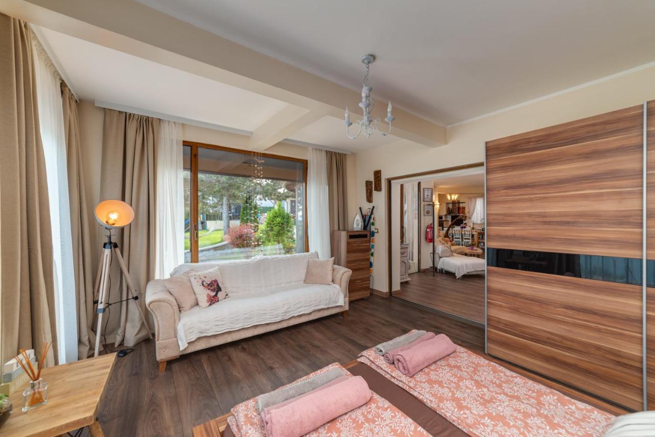 Sunny House Izgrev Βίλα Μπαλτσίκ Εξωτερικό φωτογραφία