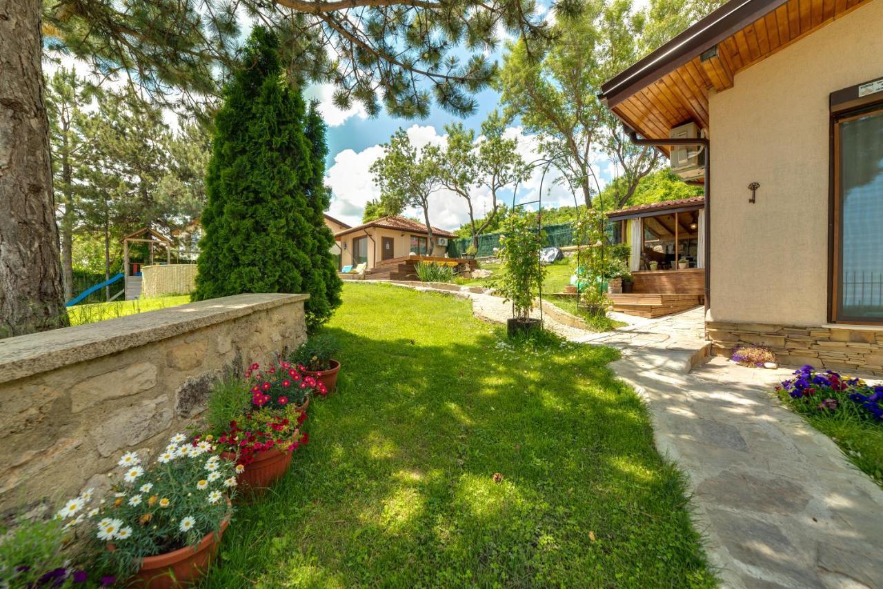Sunny House Izgrev Βίλα Μπαλτσίκ Εξωτερικό φωτογραφία